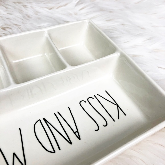 Rae Dunn "KISS AND MAKEUP" Tray Organizer NEW - Picture 4 of 8